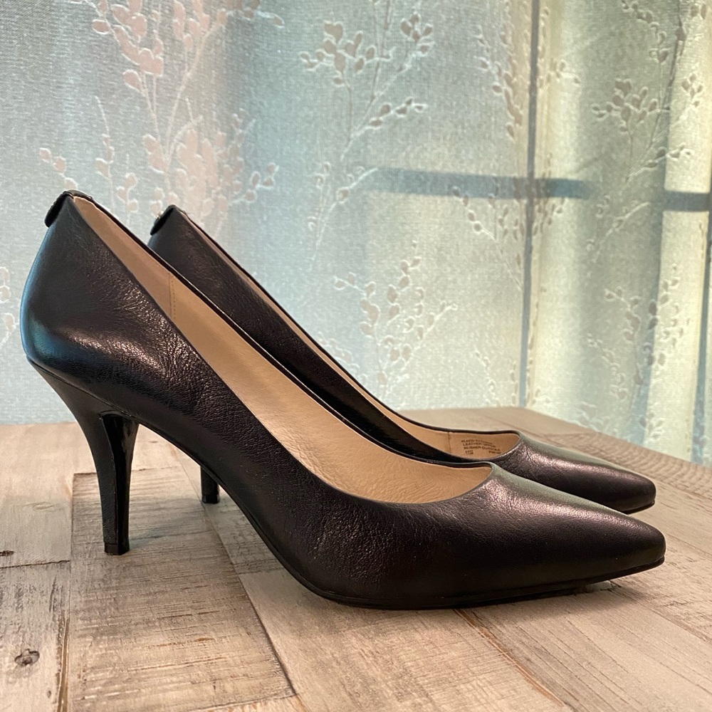Michael Kors Dorothy Flex Pumps 11M